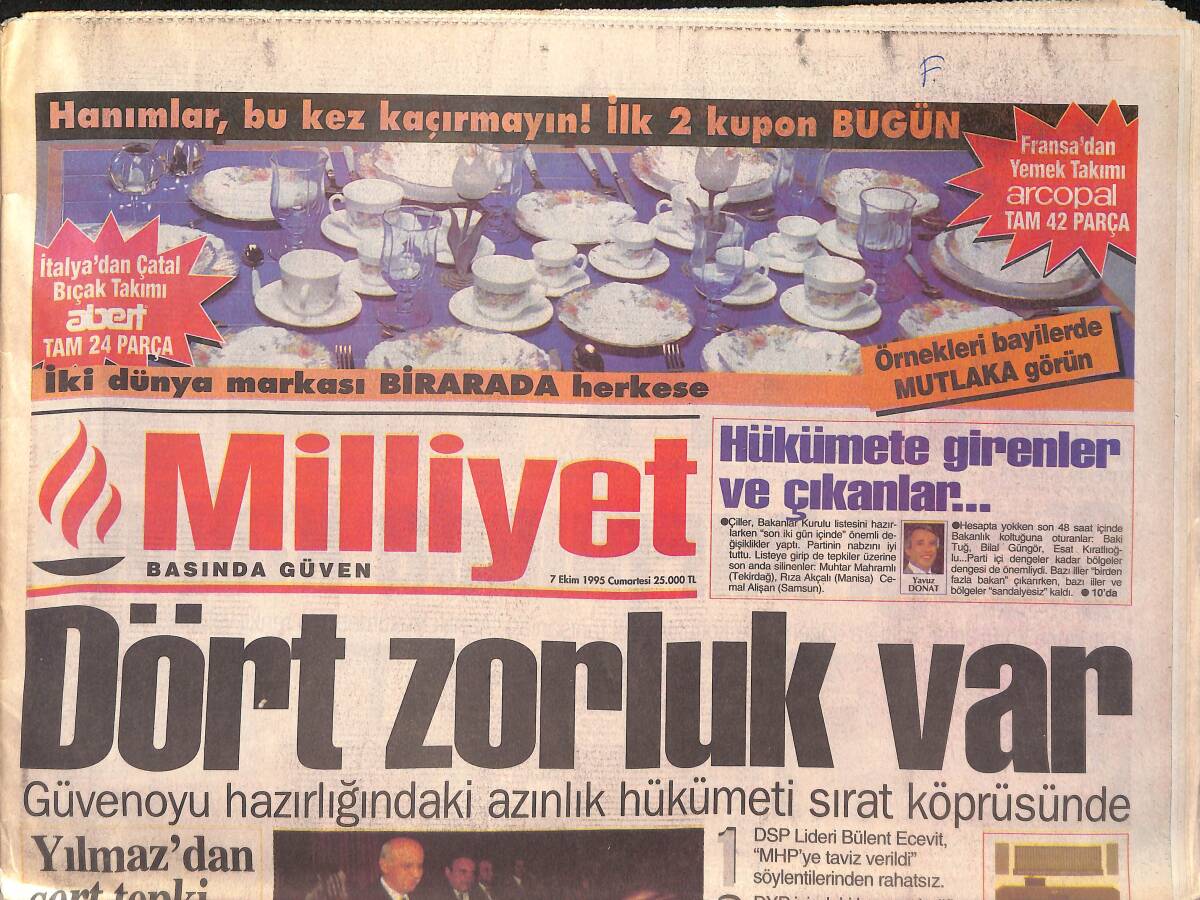 Milliyet Gazetesi 7 Ekim 1995 - Hakan Şükür'e Sürpriz Talip - DYP'li Şahin İstifa Etti GZ132595 - 1