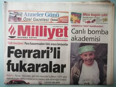 Milliyet Gazetesi 7 Mayıs 2004 Kayahan İle Nilüferin Büyük Kavgası GZ14645 - 1