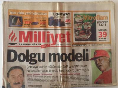 Milliyet Gazetesi 7 Ocak 1999 - Dolgu Modeli Çankaya Azınlık Hükümetine DYP Ve Anaptanda Bakan Alınmasını Önerdi GZ22611 - 1