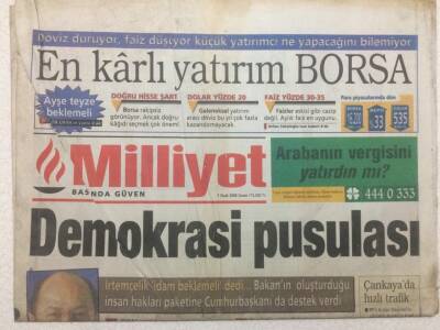 Milliyet Gazetesi 7 Ocak 2000 - Demokrasi Pusulası GZ47094 - 1