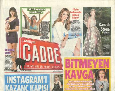Milliyet Gazetesi Cadde Eki 25 Ağustos 2015 - Demet Akalın Ve Hande Yener , Bodrumda da Geleneği Bozmadı GZ123318 - 1