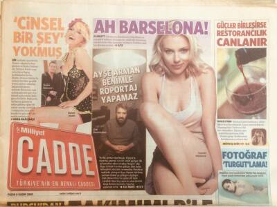 Milliyet Gazetesi Cadde Eki 8 Kasım 2009 - Angelina Jolie Hamileyken Küvet İçinde Birbirinden Seksi Pozlar Verdi GZ40188 - 1