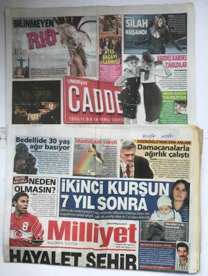 Milliyet Gazetesi Cadde Eki İle 15 Kasım 2011 - Esin Afşar Yaşam Savaşını Kaybetti GZ7081 - 2