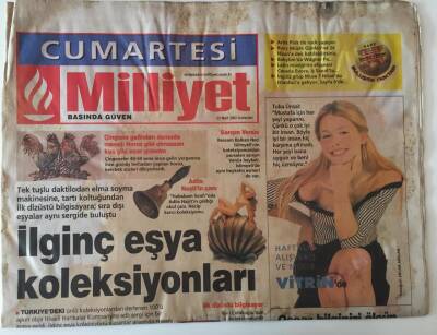 Milliyet Gazetesi Cumartesi Eki - 23 Mart 2002 - İlginç Eşya Koleksiyonları GZ43953 - 1