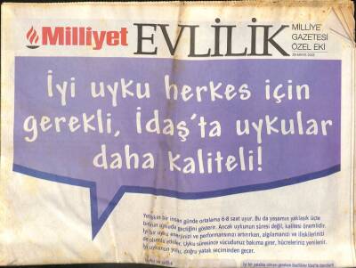 Milliyet Gazetesi Evlilik Eki 29 Mayıs 2005 - Yaz Düğünlerinden Aile Fotoğrafı GZ105892 - 1