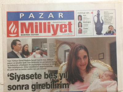 Milliyet Gazetesi Pazar Eki 28 Temmuz 2002 - Kim Smithi Bir Türk Yarattı, Yeşilçamın Otelleri Eskidi GZ24545 - 1