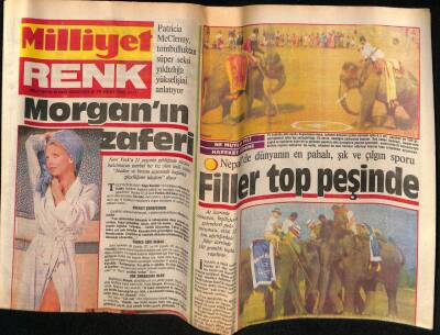 Milliyet Gazetesi Renk Eki 25 Mart 1986 - Nepalde Dünyanın En Pahalı , Şık Ve Çılgın Sporu Filler Top Peşinde GZ69223 - 1