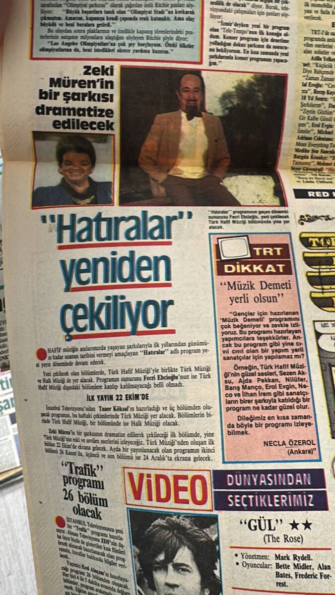 Milliyet Gazetesi Renk Eki 26 Eylül 1984 - Red Kit Daltonlar Meksika'da Karikatür - Zeki Müren'in Bir Şarkısını Dramatize Edilecek GZ157938 - 2