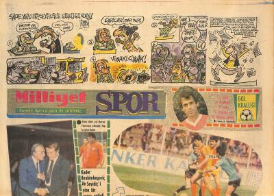 Milliyet Gazetesi Spor Eki - Eczacıbaşlı Violet , Küçük Çocuklar İçin Sahneye Çıktı GZ127753 - 1