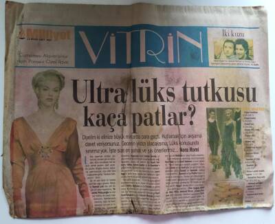 Milliyet Gazetesi Vitrin Eki 12 Nisan 1997 - Ultra Lüks Tutkusu Kaça Patlar? GZ39052 - 1