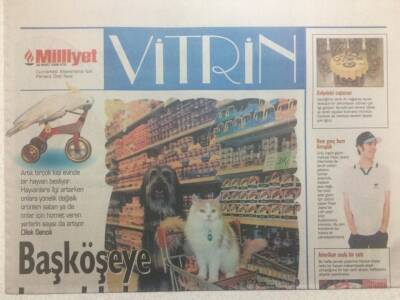Milliyet Gazetesi Vitrin Eki 28 Mart 1998 - Başköşeye Kuruldular GZ38626 - 1