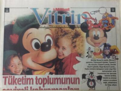 Milliyet Gazetesi Vitrin Eki 8 Ocak 2000 Bebek Koleksiyoncusu GZ36231 - 1