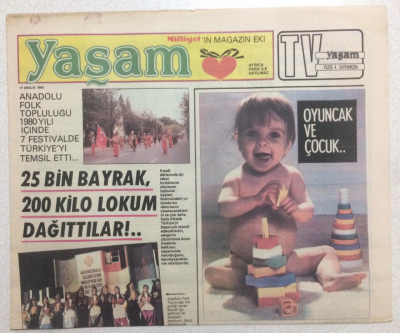 Milliyet Gazetesi Yaşam Eki 17 Aralık 1980 - 25 Bin Bayrak 200 Kilo Lokum Dağıttılar GZ24514 - 1