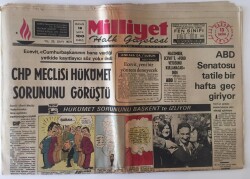 Milliyet Halk Gazetesi 13 Ekim 1974 - CHP Meclisi Hükümet Sorununu Konuştu GZ11487 - 1
