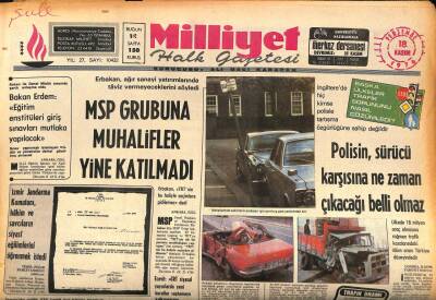 Milliyet Halk Gazetesi 18 Kasım 1976 - Yunanistan , Ege Hava Sahasını NATO Görev Uçuşlarına Açmayı Kabul Etti GZ85570 - 1