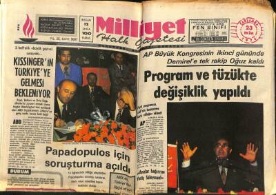 Milliyet Halk Gazetesi 23 Ekim 1974 - Lodos İstanbulda Ulaşımı Aksattı GZ79551 - 1