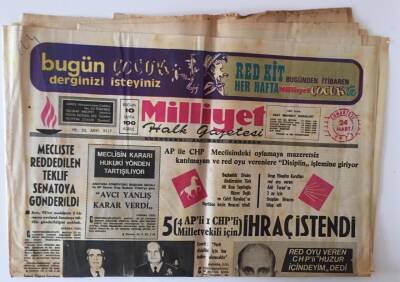 Milliyet Halk Gazetesi 24 Mart 1973 - Dev- Genç Davası Başladı GZ11383 - 1