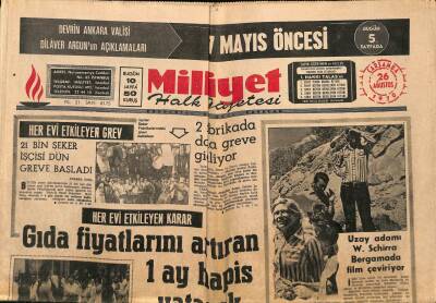 Milliyet Halk Gazetesi 26 Ağustos 1970 - Uzay Adamı W. Schirra Bergamada Film Çeviriyor GZ90968 - 1