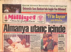 Milliyet Halk Gazetesi 31 Mayıs 1993 - İşte Kral , İşte Galatasaray . Şampiyonluğu , Zaferi , Gururu Cim-Bom Kaptı GZ161151 - Gökçekoleksiyon