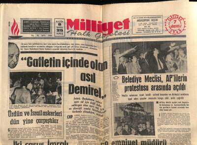 Milliyet Halk Gazetesi 7 Ağustos 1968 - Gafletin İçinde Olan Asıl Demirel GZ70464 - 2