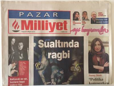 Milliyet Pazar Gazetesi 1 Şubat 2004 - Sualtında Ragbi Sporu GZ20606 - 1