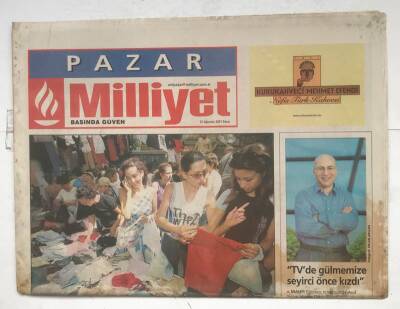 Milliyet Pazar Gazetesi 12 Ağustos 2001 - Sosyete Taşındı... GZ8263 - 1