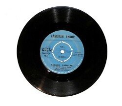 Kamuran Akkor - Yalancı Yarınlar / Kalp Kalbe Karşıdır PLAK (10/7.5) PLK24569 - Gökçekoleksiyon