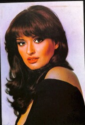 Müjde Ar Kartpostal KRT1052 - Gökçekoleksiyon