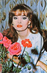 Müjde Ar Kartpostal (Küçük Boy) KRT22230 - Gökçekoleksiyon