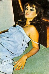 Müjde Ar Kartpostal (Küçük Boy) KRT22726 - Gökçekoleksiyon