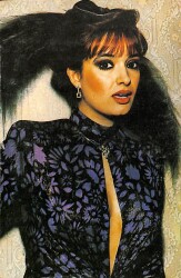 Müjde Ar Kartpostal (Küçük Boy) KRT22743 - Gökçekoleksiyon