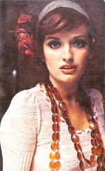 Müjde Ar Kartpostal (Küçük Boy) KRT23116 - Gökçekoleksiyon