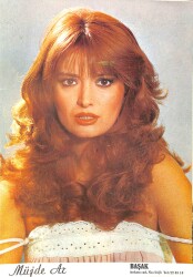 Müjde Ar Kartpostal (Orta Boy) KRT23478 - Gökçekoleksiyon