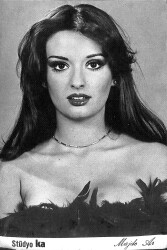 Müjde Ar Siyah Beyaz Kartpostal (Küçük Boy) KRT22781 - Gökçekoleksiyon