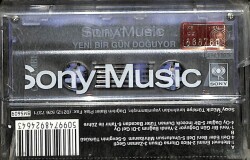 Murat Kaya - Yeni Bir Gün Doğuyor Kaset KST14332 - 2