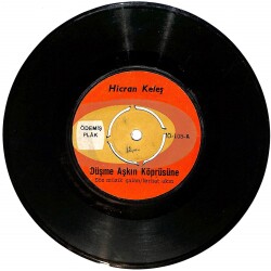 Hicran Keleş - Düşme aşkın köprüsüne - Kadehleri çatalım PLAK (10/5.5) PLK24873 - Gökçekoleksiyon