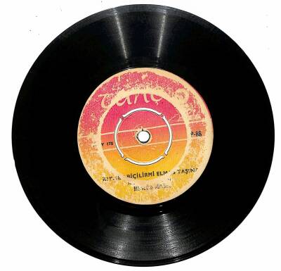 Müslüm Sümbül - Yücesinde Dertli Dertli Ötüşen / Kıymet Biçlir mi Elmas Taşına Plak (10/6) PLK19771 - 1