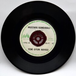 Mustafa Kandıralı - Yeni Oyun Havası PLAK PLK3737 - 1