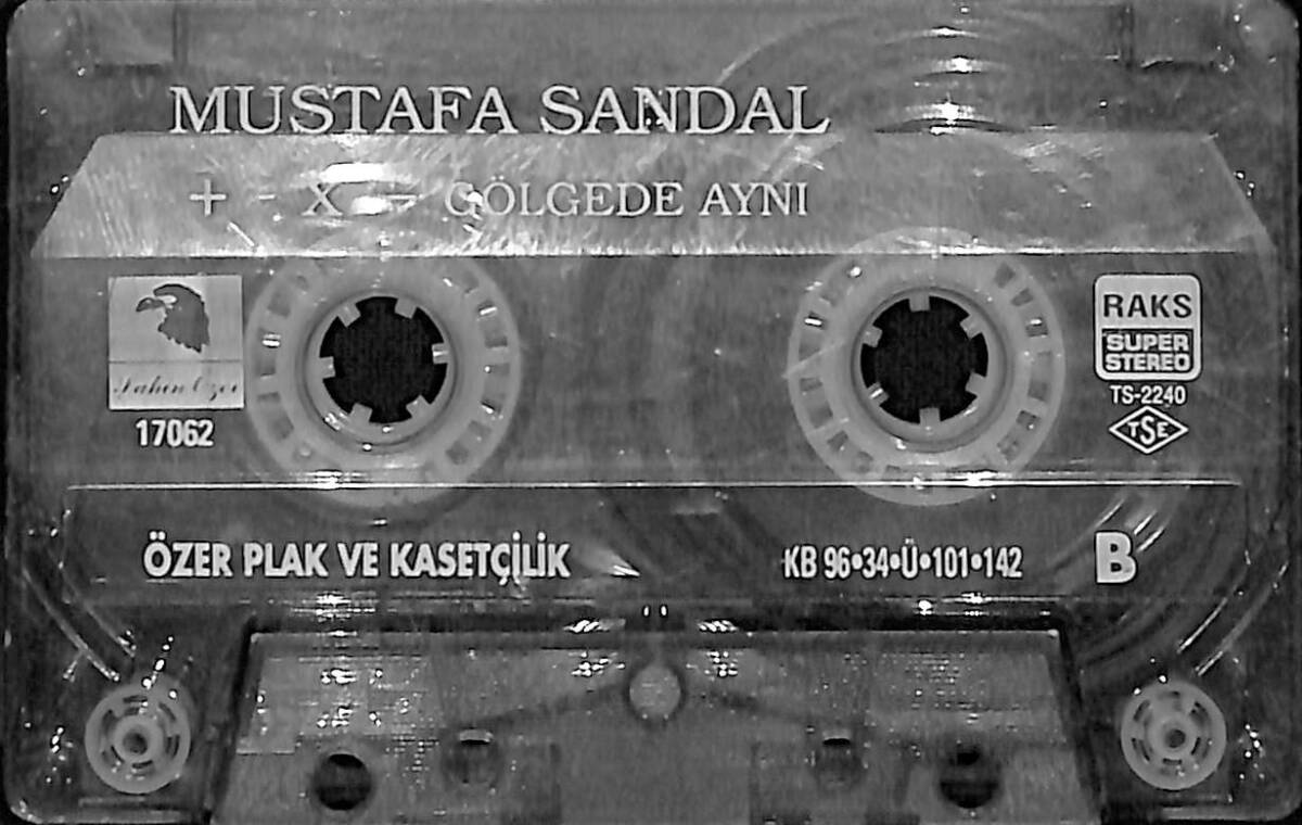Mustafa Sandal - Gölgede Aynı Kaset (İkinci El) KST27747 - 2