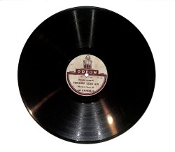 Müzeyyen Senar - Hastayım Yalnızım / Feraidir Kızın Adı TAŞ PLAK (10/7.5) PLK23485 - Gökçekoleksiyon