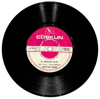 Müzeyyen Senar - O Ağacın Altı / Ben Garibim (10/9.5) PLK11195 - 1