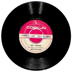 Müzeyyen Senar - O Ağacın Altı / Ben Garibim (10/9.5) PLK11195 - 2