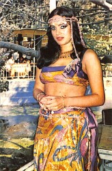 Nazan Şoray Kartpostal (Küçük Boy) KRT21678 - Gökçekoleksiyon