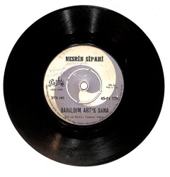 Nesrin Sipahi – Darıldım Artık Sana & Meyhaneci Plak (10/6) PLK26845 - 1