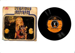 Nesrin Sipahi ‎– Mutluluklar Dilerim & Bana Yarim Dermisin 45′lik Plak (10/7) PLK27385 - Gökçekoleksiyon