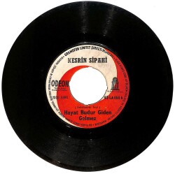 Nesrin Sipahi - Yemin Ettim Bir Kere Dönmem /Hayat Budur Giden Gelmez PLAK (10/6.5) PLK24740 - Gökçekoleksiyon