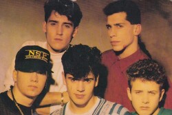 New Kids on the Block Kartpostal KRT10453 - Gökçekoleksiyon