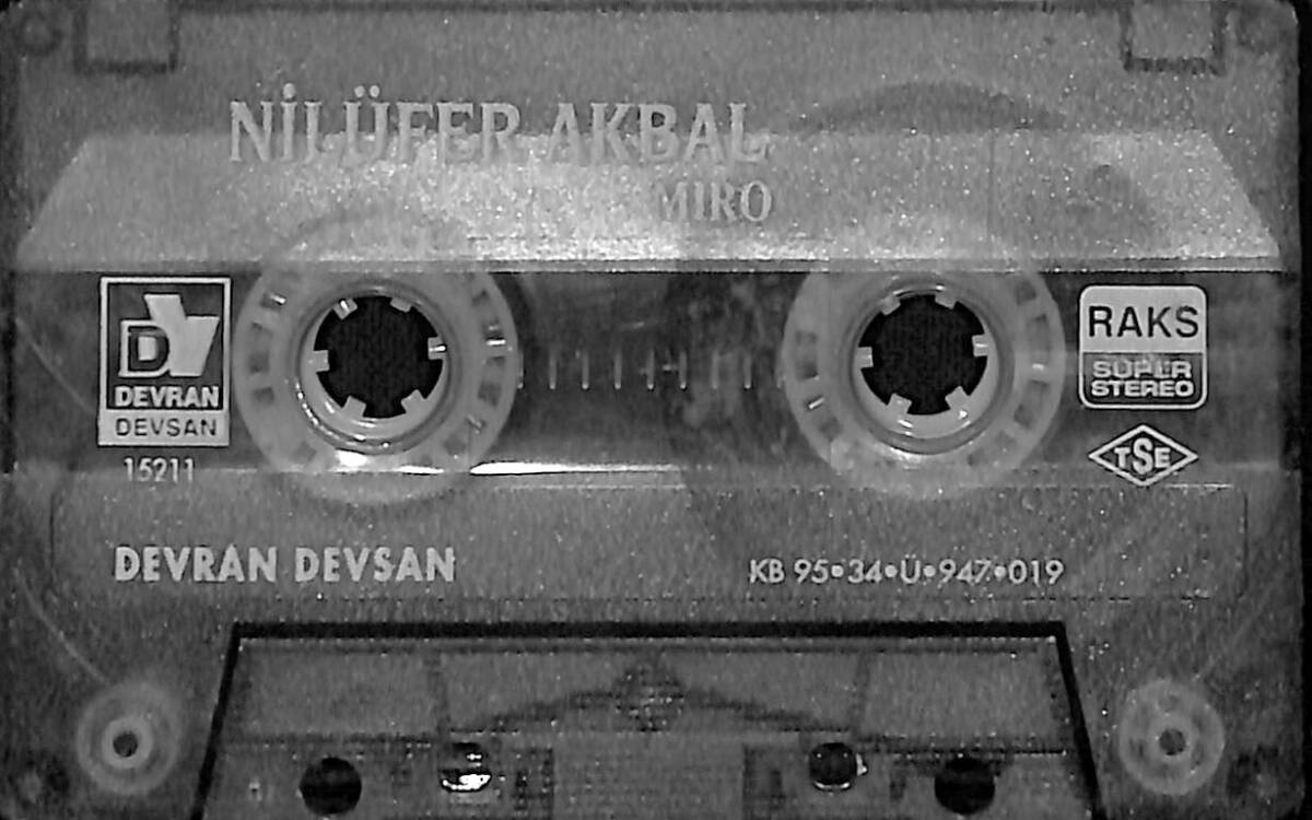 Nilüfer Akbal - Miro Kaset (Kırmızı Bandrol - İkinci El) KST27724 - 1