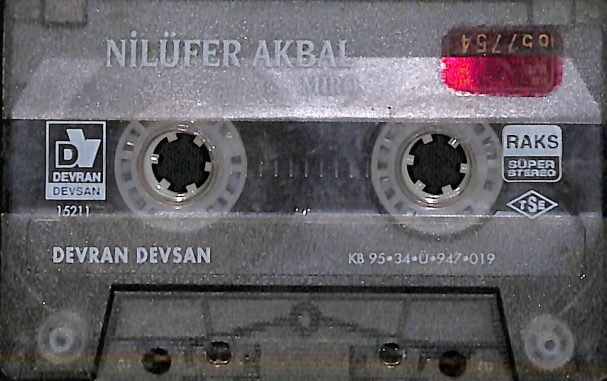 Nilüfer Akbal - Miro Kaset (Kırmızı Bandrol - İkinci El) KST27724 - 2