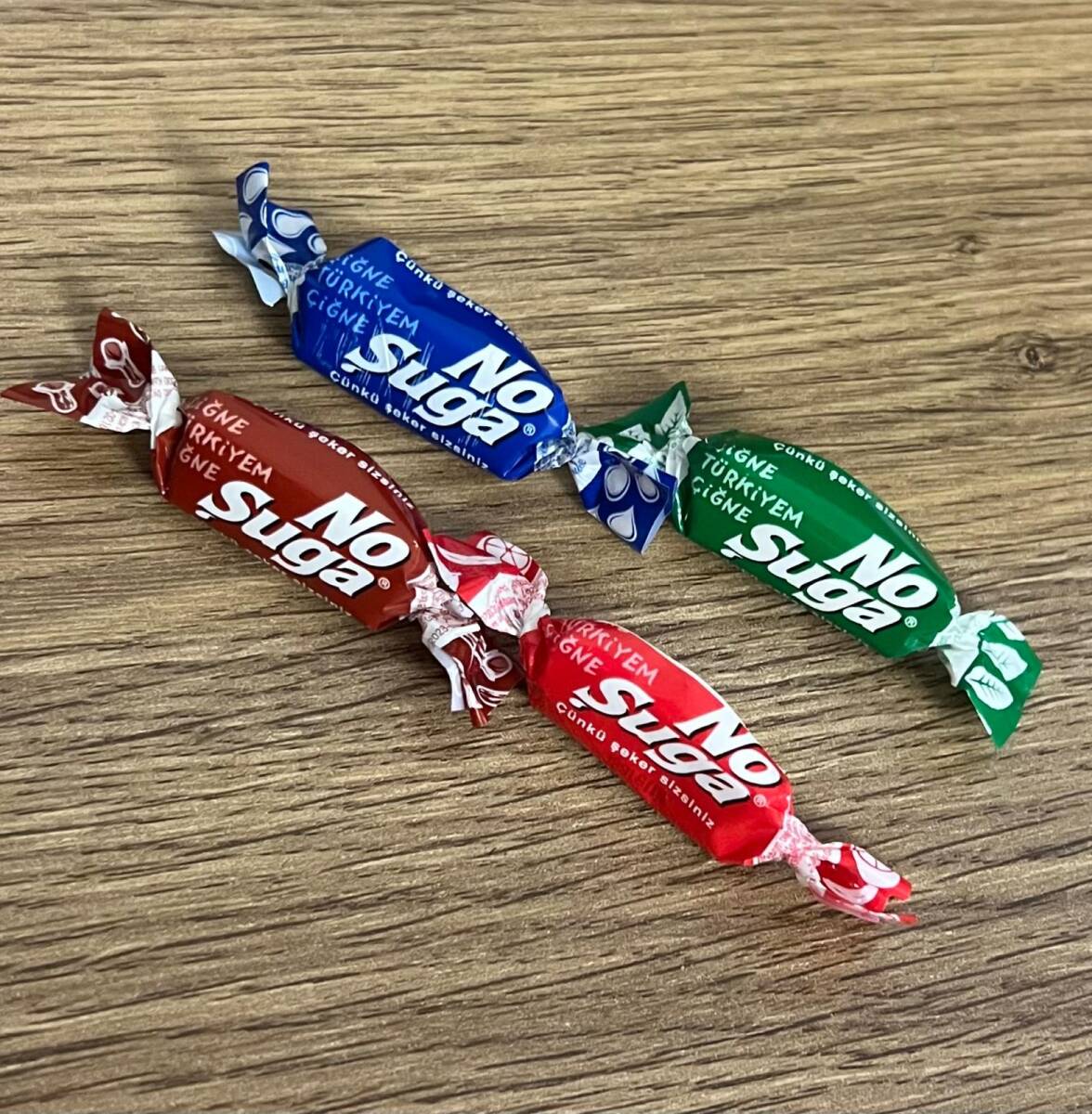 NO ŞUGA (KERVAN ) 2008 Dört Farklı Renk Şekersiz Sakız# SKZ2051 - 2